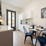 Via Taddeo Alderotti, 85 - Elegant Apartment In Careggi, Near Hospital, University & Tram Morgagni - Florence Charming Apartments