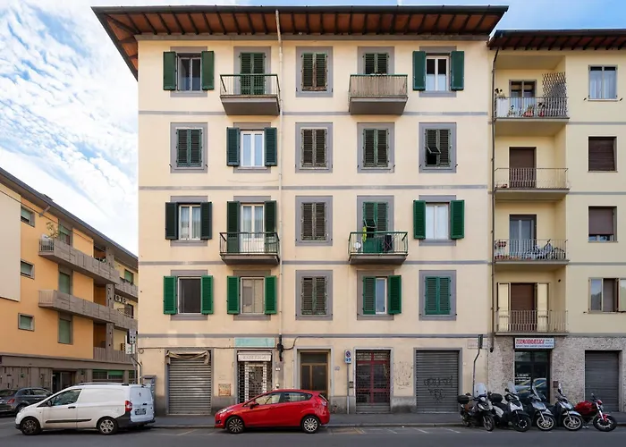 Via Taddeo Alderotti, 85 - Elegant Apartment In Careggi, Near Hospital, University & Tram Morgagni - Florence Charming Apartments